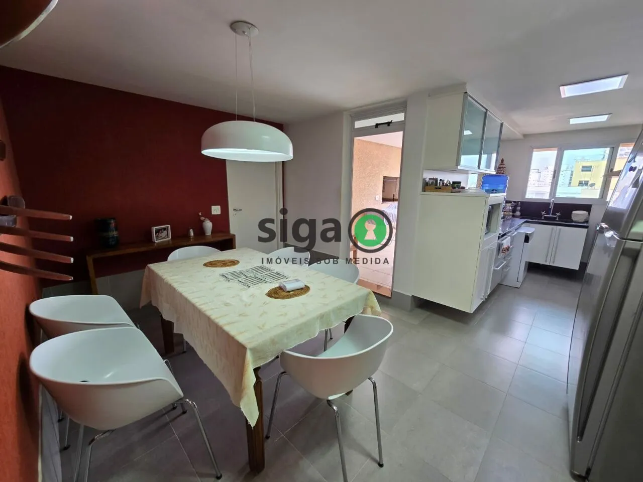 Imagem Apartamento à venda no Brooklin | 218m² | 3 suítes + home office | Varanda envidraçada | Alto padrão