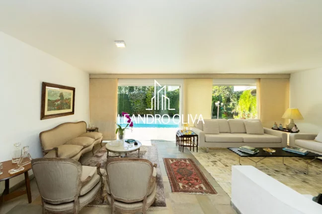 Imagem Casa tipo para venda em Vila Tramontano com 4 quartos, sendo 2 suítes, 375m²