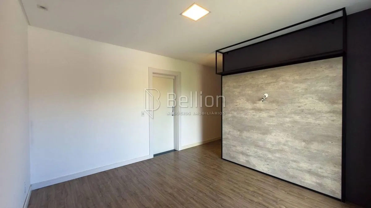 Imagem Sobrado com suíte e closet no bairro Quintino em Timbó