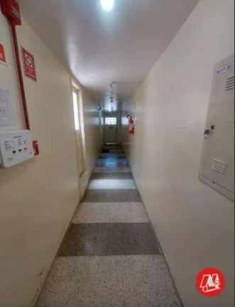 Imagem JK próximo ao Clinicas com pátio.