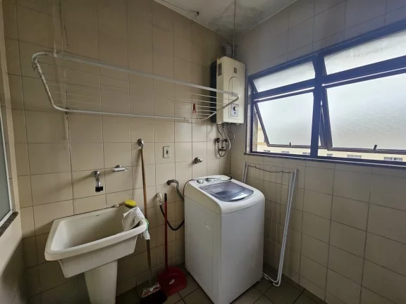 Imagem Apartamento de 3 quartos (sendo 1 suite com varanda e 1 quarto revertido) em Agriões, Teresópolis RJ