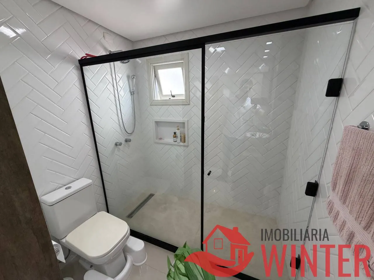 Imagem Apto mobiliado com 2 dorm e 2 vagas.