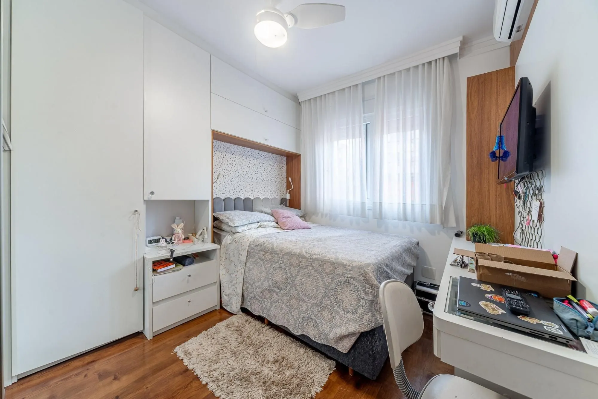 Imagem Apartamento 3 dormitórios, sendo 3 suítes e 2 vagas no Petropolis