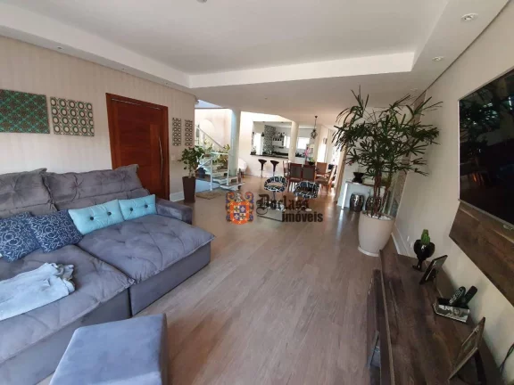 Imagem Sobrado com 2 dormitórios à venda, 340 m² por R$ 1.200.000,00 - Estancia da Serra - Mairiporã/SP