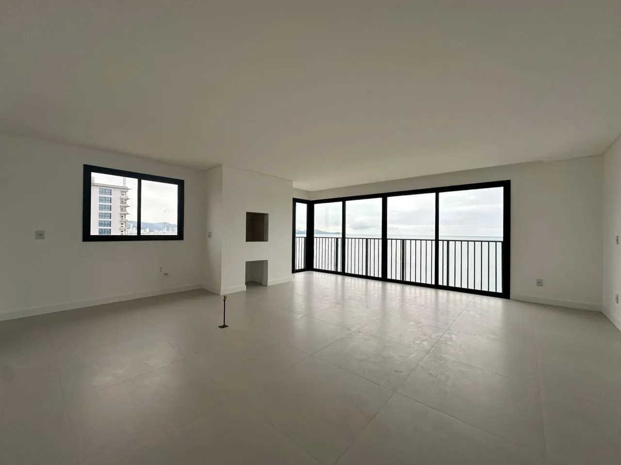 Imagem Apartamento à venda com 122m2 por R$ 2.690.000,00