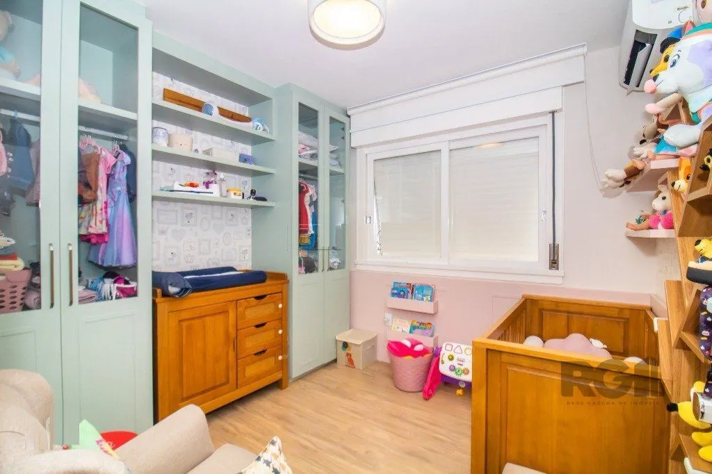 Imagem Vende-se belo apartamento a 2 quadras do Parcão, 3 quartos com suíte e vaga coberta - 110m² - Auxiliadora