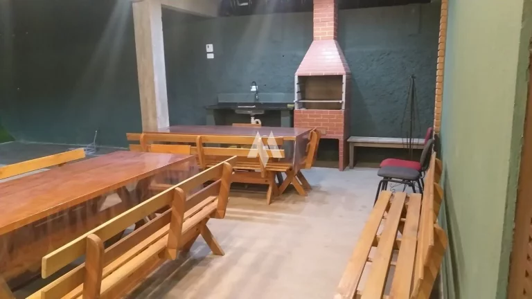 Imagem Casa na Praia de Boracéia poucos metros do mar