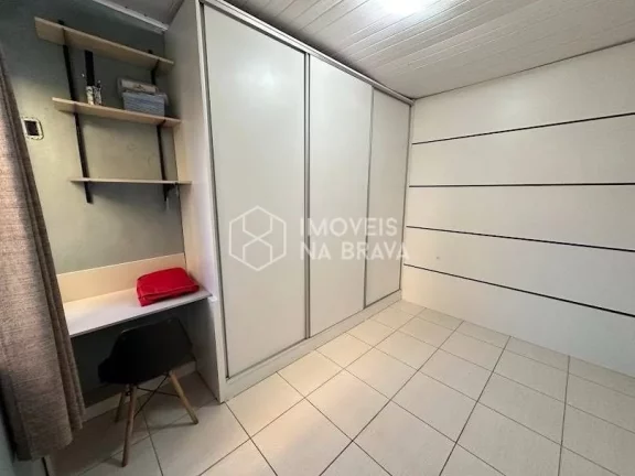 Imagem CASA 3 QUARTOS - 1 VAGA - LOCAÇÃO - CORDEIROS ITAJAI/SC
