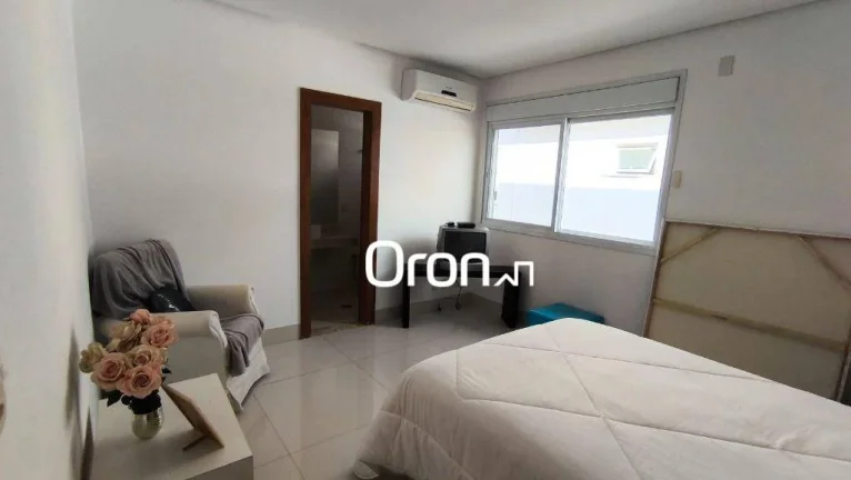 Imagem Sobrado à venda, 350 m² por R$ 3.200.000,00 - Jardins Madri - Goiânia/GO