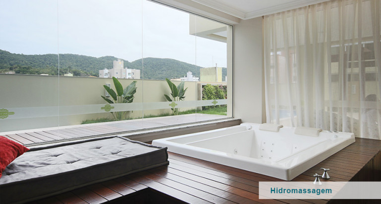 Imagem Sala Comercial à Venda, 2.378 m² em Nações - Balneário Camboriú