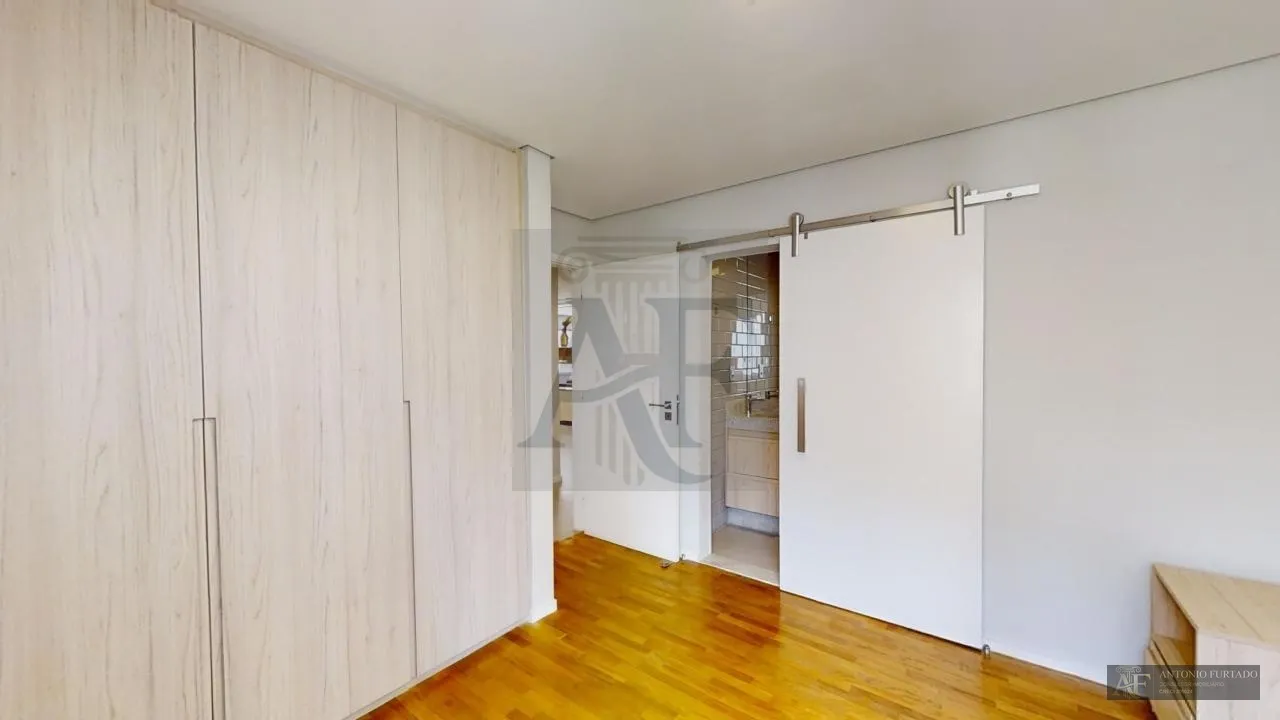 Imagem Apartamento à venda em Itaim Bibi, São Paulo