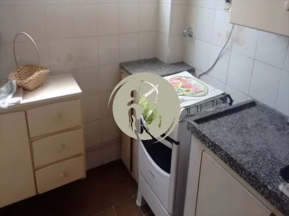 Imagem ANTIGO, NÃO MODERNIZADO EXCELENTE LOCALIZAÇÃO