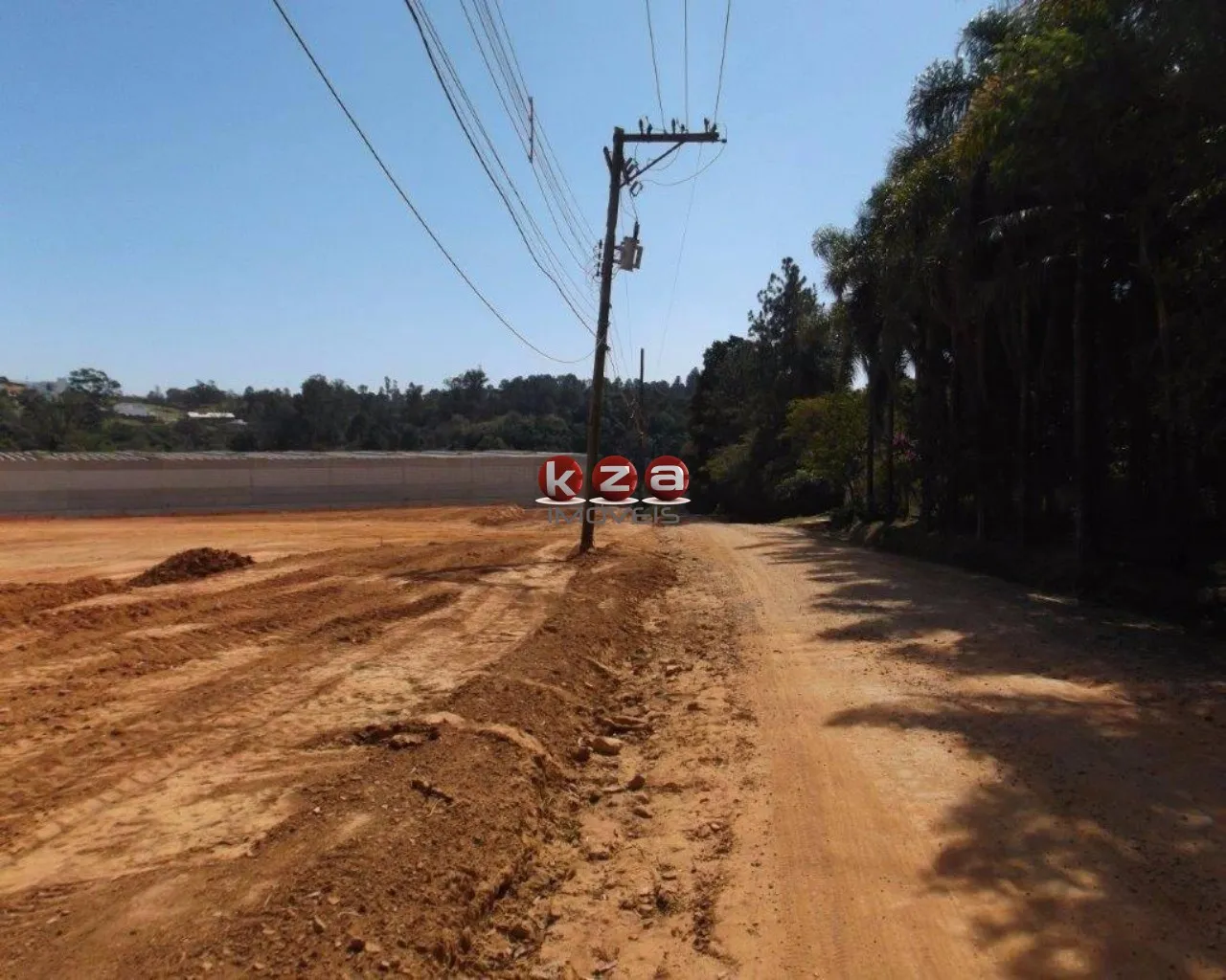 Imagem Terreno Industrial à Venda em Valinhos-SP - Bairro Dois Córregos - 11.500,00 m² de Área
