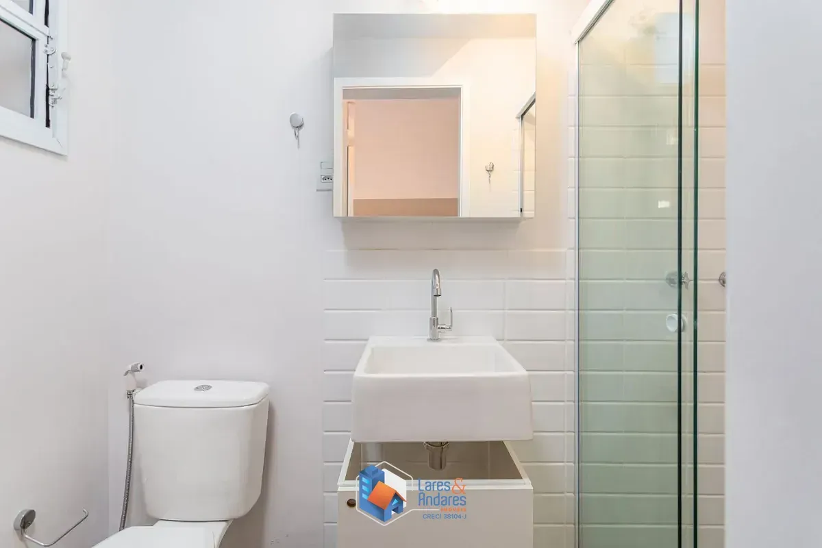 Imagem Apartamento para venda em Pinheiros com 4 quartos, sendo 1 suíte, 135m²