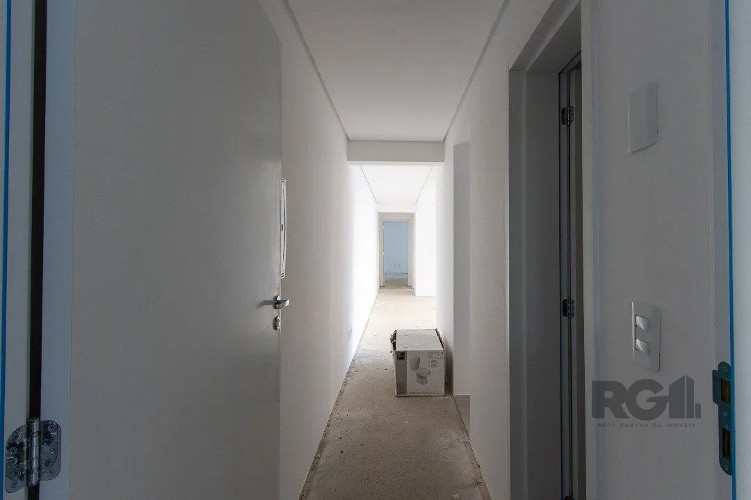 Imagem Cobertura para Venda - 214.34m², 3 dormitórios, sendo 3 suites, 2 vagas - Tristeza