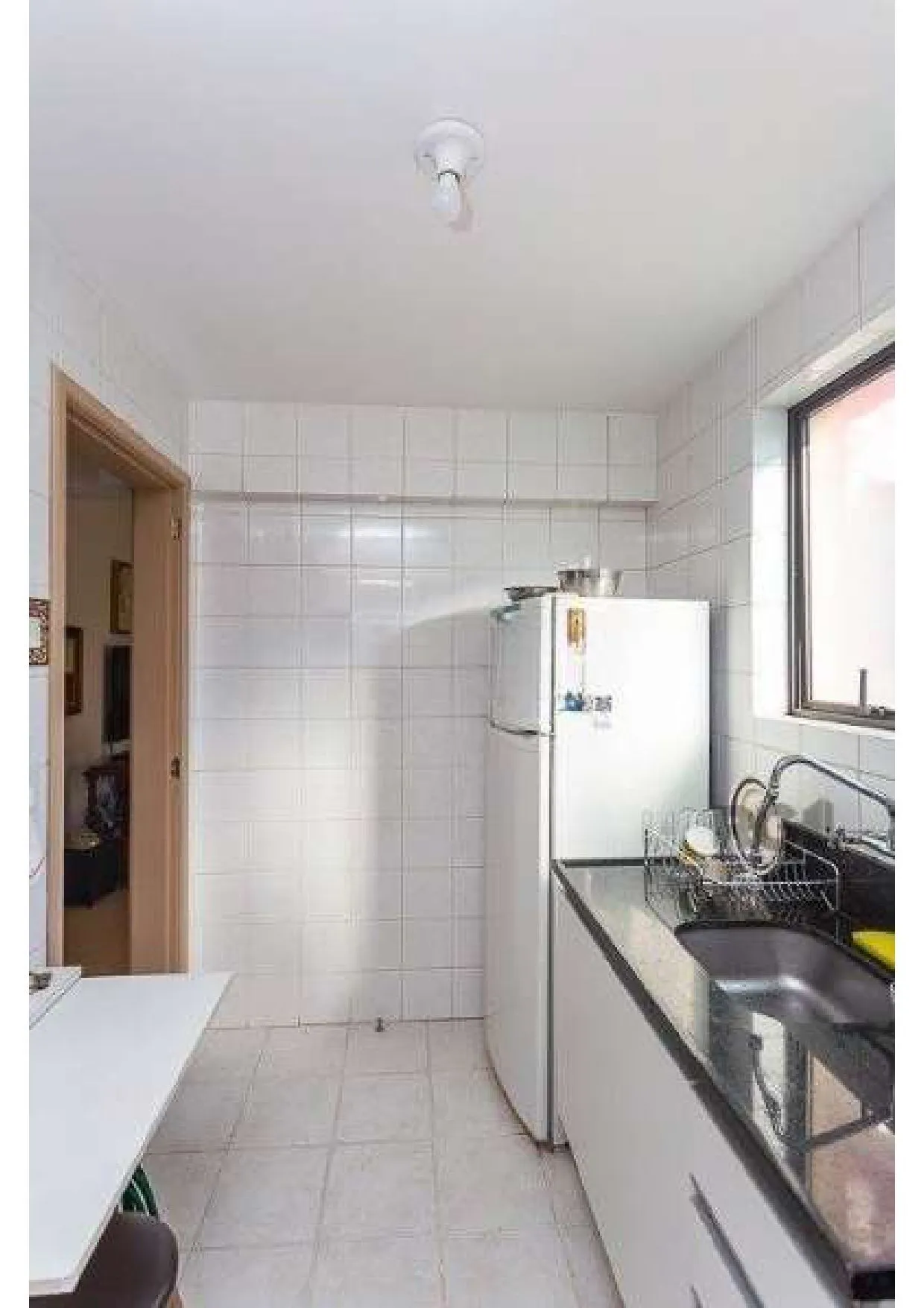 Imagem APARTAMENTO 2 DORMITÓRIOS, 2 SACADAS, GARAGEM. BAIRRO INDEPENDÊNCIA