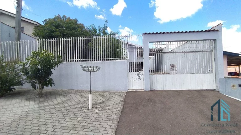 Imagem Casa com amplo quintal, a venda 03 quartos em Colombo PR