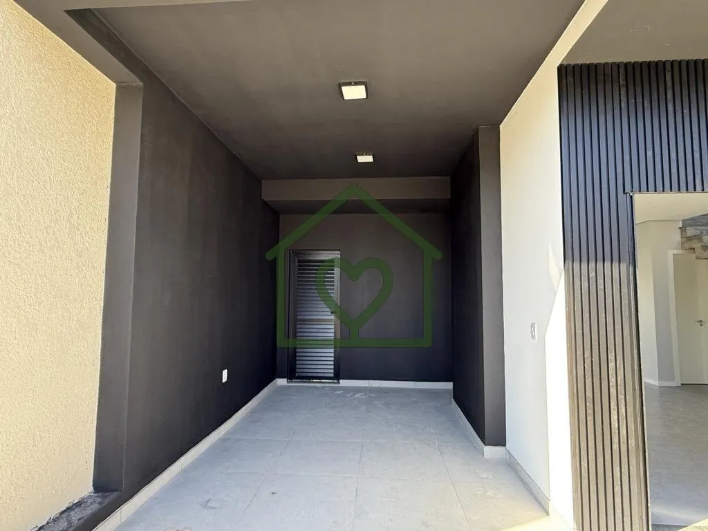Imagem Oportunidade! Sobrado Novo no Residence Vivare - Centro de Viamão

Descubra o seu novo lar neste be...