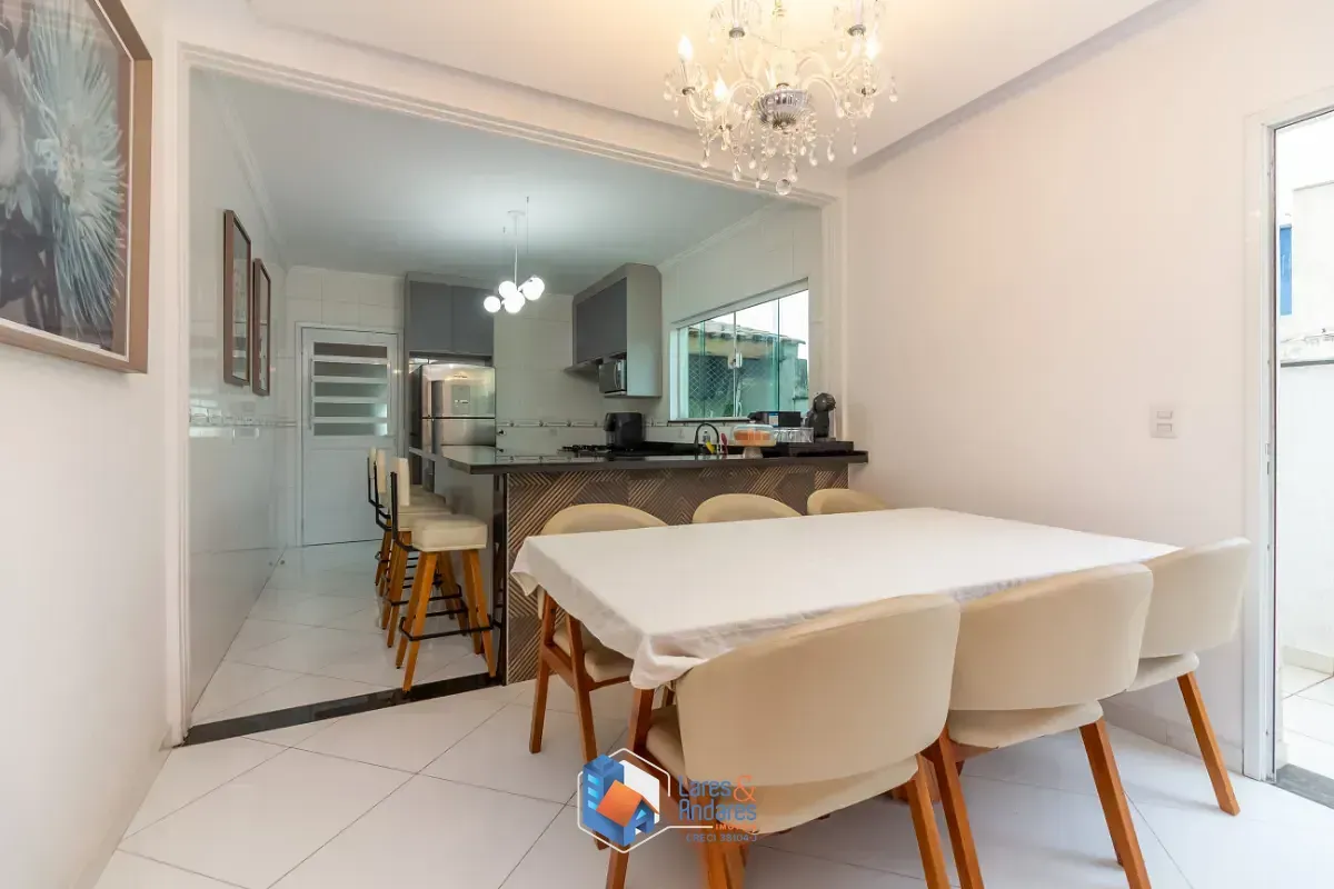 Imagem Sobrado para venda em Freguesia do Ó com 4 quartos, sendo 1 suíte, 301m²