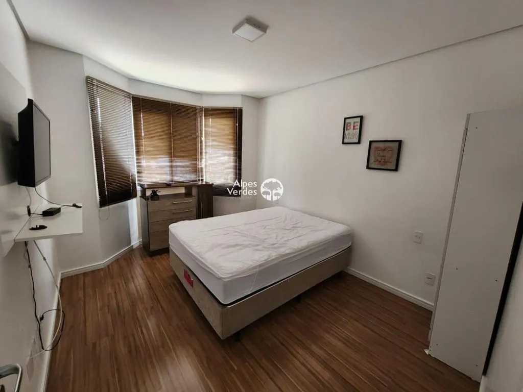Imagem Vende-se apartamento no centro de Canela a 2 minutos da Catedral de Pedra