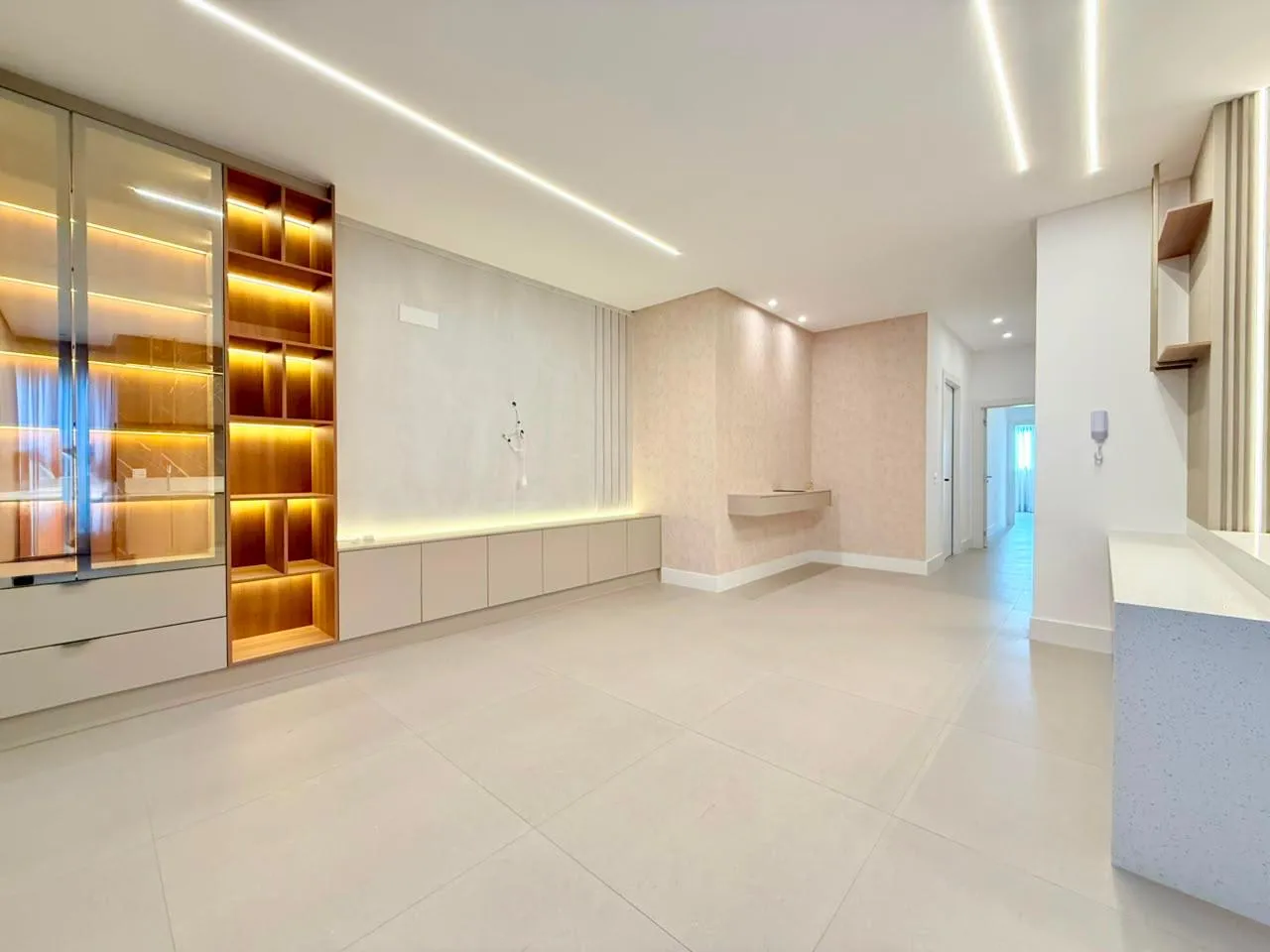 Imagem Apartamento à venda com 124.1m2 por R$ 2.450.000,00