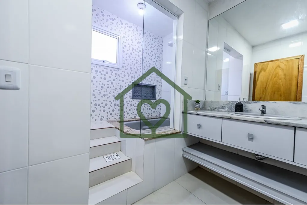 Imagem Apartamento à venda no bairro Sarandi 
 
Amplo e aconchegante, este imóvel conta com 3 dormitório...