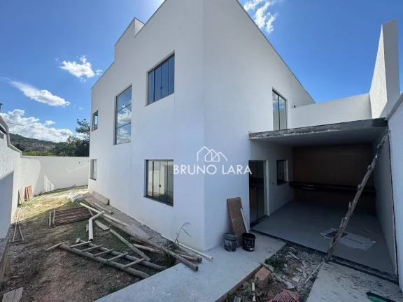 Imagem Casa à venda em Betim MG - Guaruja Mansões - Betim/MG