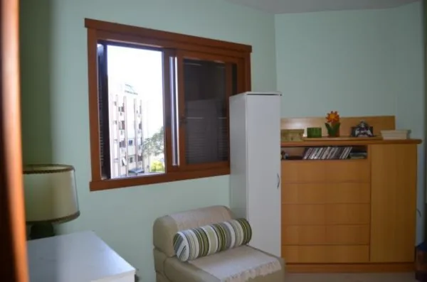 Imagem Apartamento para Venda - 71.75m², 2 dormitórios, 1 vaga - Petrópolis