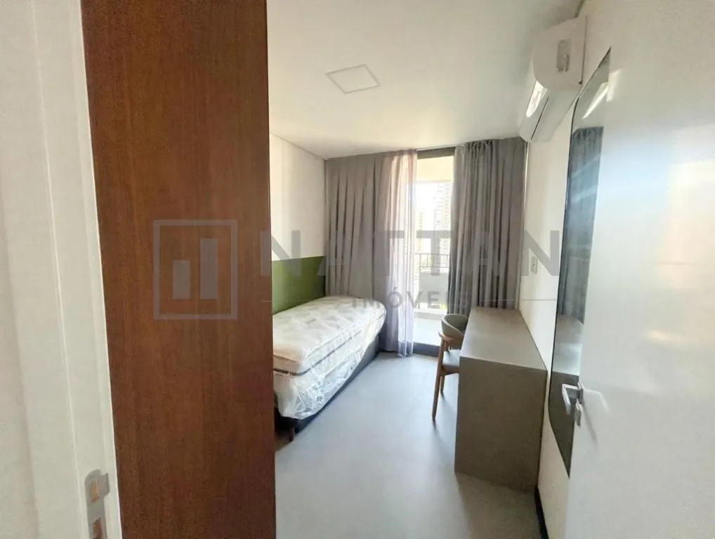 Imagem Apartamento mobiliado com varanda ampla, vista para área verde e cozinha integrada planejada