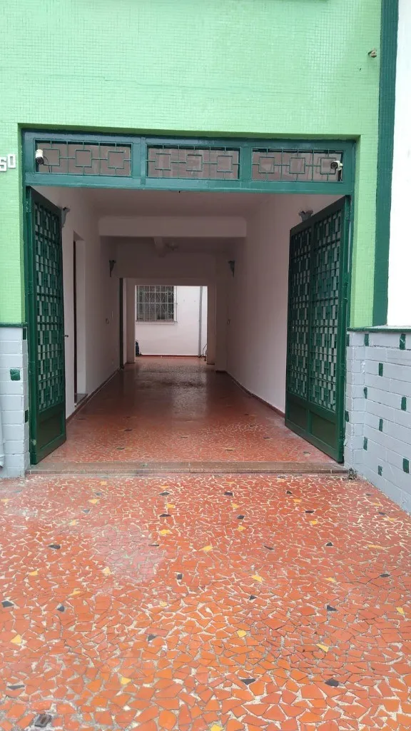 Imagem Imperdível oportunidade: Casa de 4 quartos com 2 banheiros, 2 vagas na Mooca, São Paulo-SP!