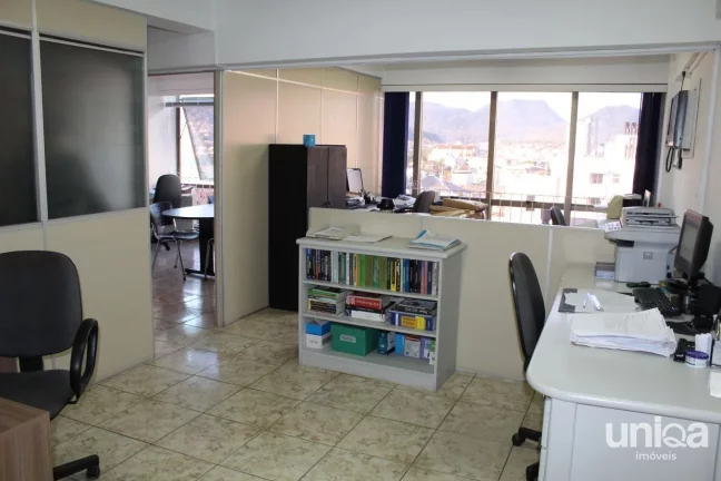 Imagem Sala comercial edifício Aquarius no Centro com Elevador de frente