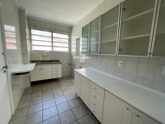 Imagem Imóvel à venda ou locação na Vila Nova Conceição: 3 quartos, 1 suíte, 3 banheiros, 1 vaga, 94m² - São Paulo-SP