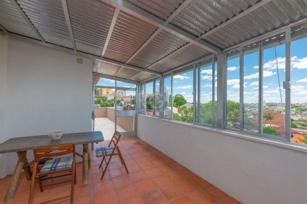 Imagem COBERTURA 2 DORMITÓRIOS, TERESÓPOLIS, 147 M²