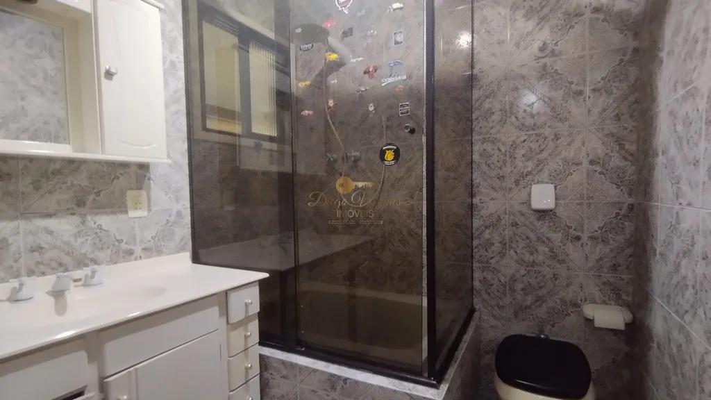 Imagem Casa em Condomínio para Venda em Teresópolis / RJ no bairro Três Córregos