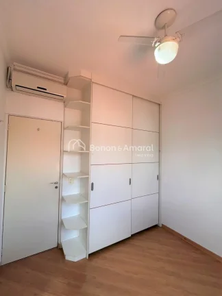Imagem Casa muito bem distribuída em condomínio fechado, situada em uma das regiões mais valorizadas de ...