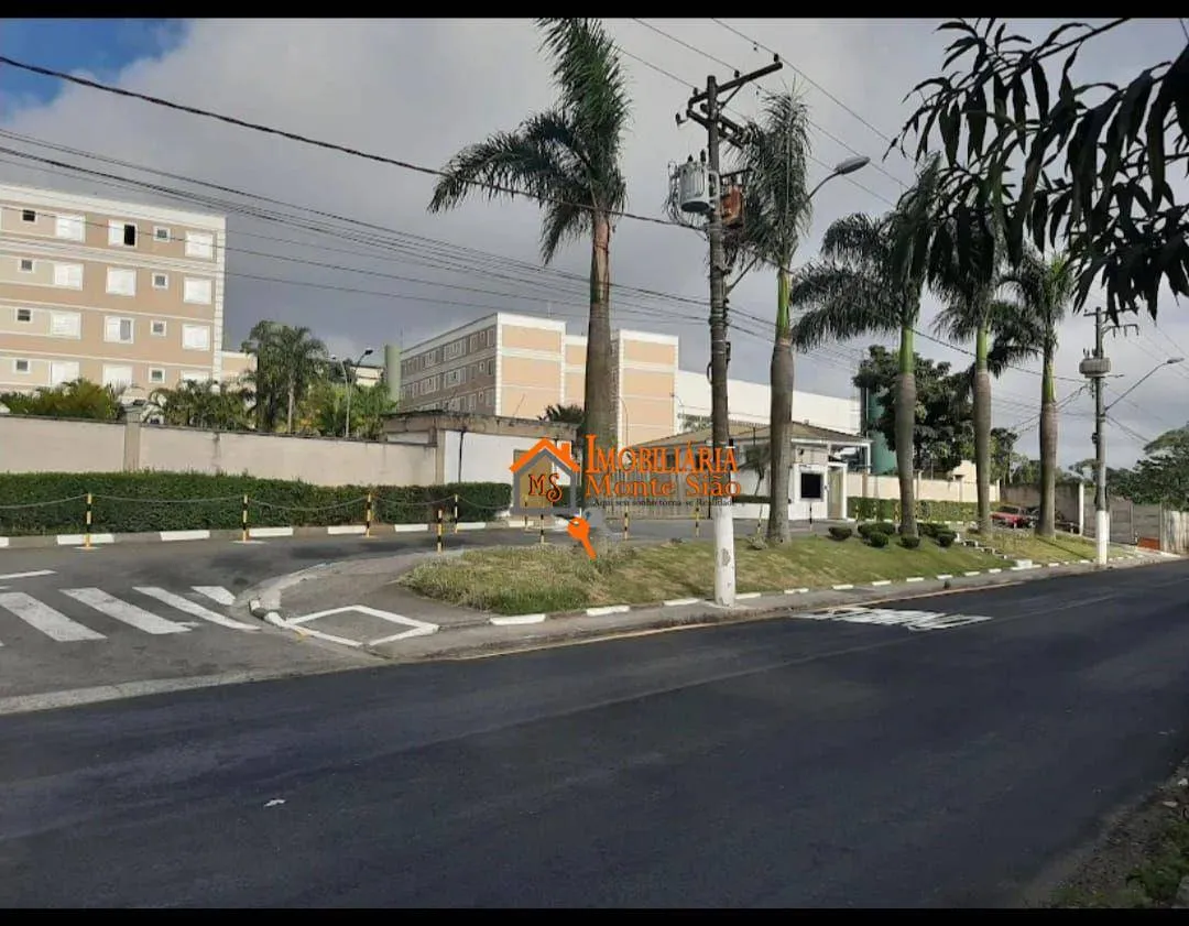Imagem Apartamento com 2 dormitórios à venda, 45 m² por R$ 240.000,00 - Água Chata - Guarulhos/SP