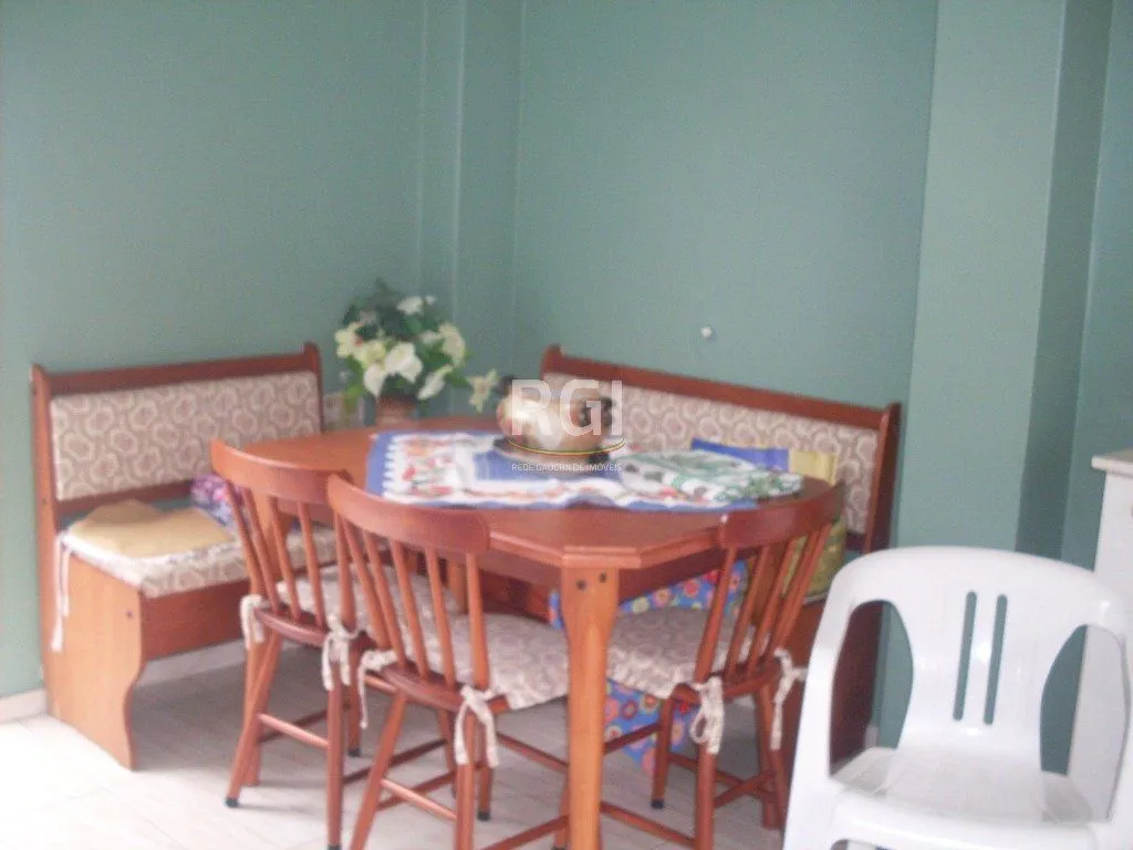 Imagem Casa para Venda - 184m², 4 dormitórios, sendo 1 suites, 3 vagas - Jardim Carvalho