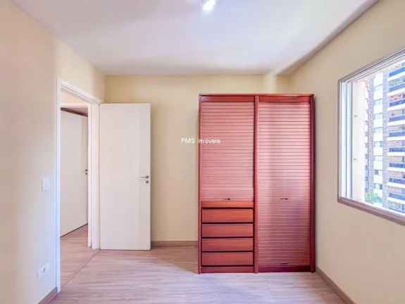 Imagem Imperdível: Apartamento à venda em Moema, São Paulo-SP - 2 quartos, 2 banheiros, 1 vaga, 60m²!
