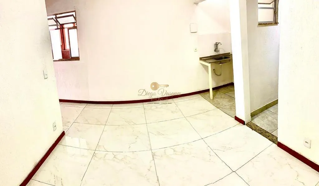 Imagem Sobrado para Venda em Teresópolis / RJ no bairro Vale do Paraíso