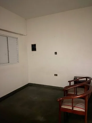 Imagem Casa com 2 Moradas 200 m² Construída 5 Dormitórios 2 Vagas de Garagens