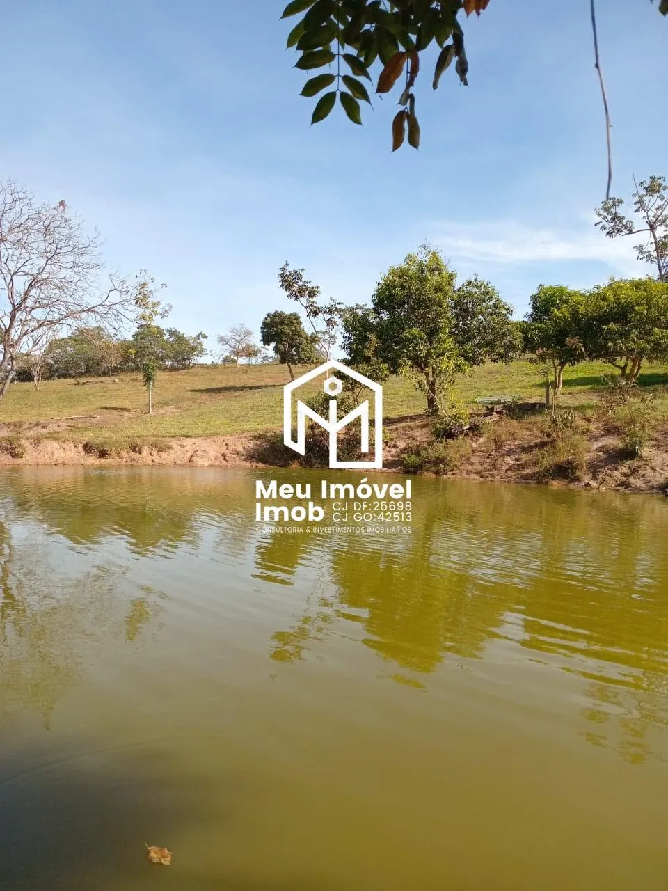 Imagem Fazenda 3 Quartos 1 Suíte 3 Vagas 200m² Luziânia/GO