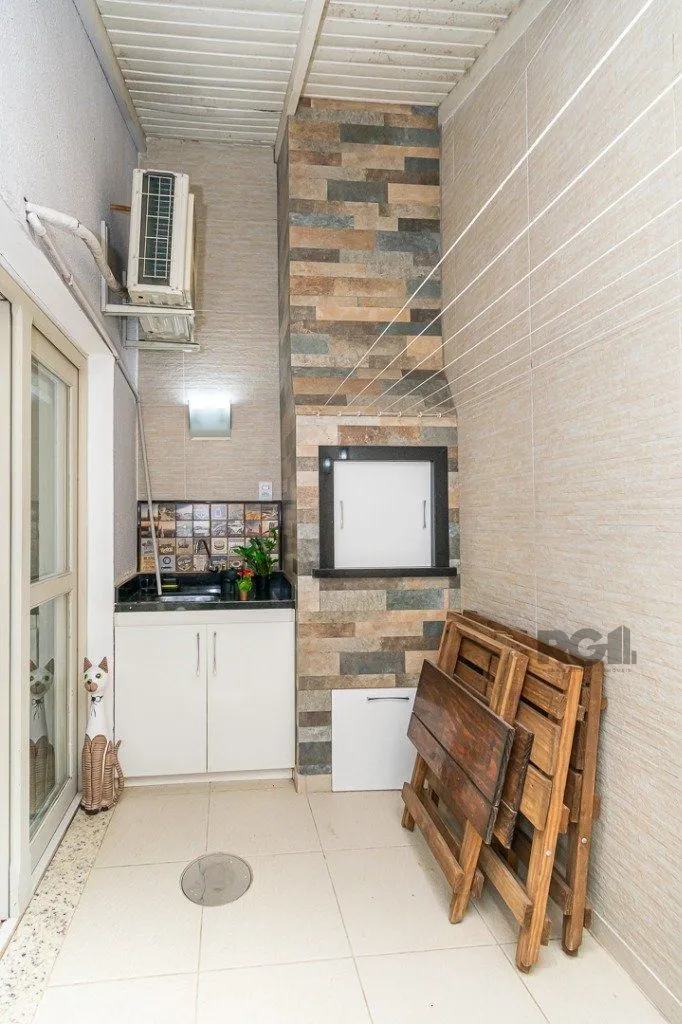 Imagem Casa sobrado no Sarandi de 3 dormitórios e vaga