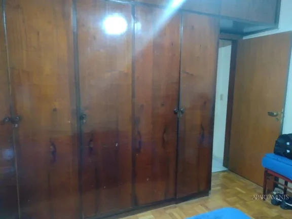 Imagem Casa com 250m2 com 2 vagas , edícula , quintal enorme e lavanderia