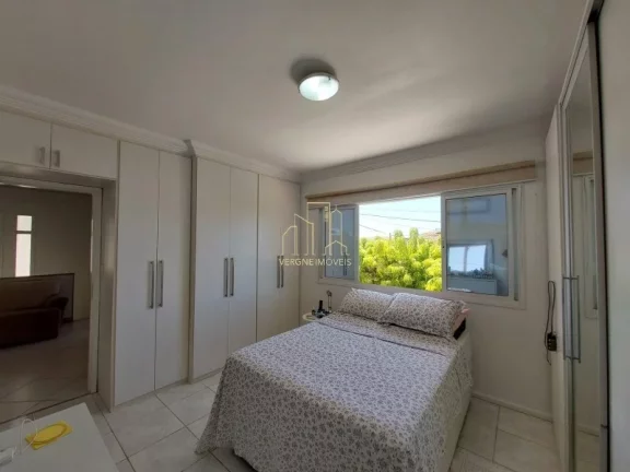 Imagem Casa de Luxo em Condomínio: 4 Quartos, 3 Suítes, 3 Salas em Piatã, Salvador-BA - 230m² de Pura Elegância e Conforto!