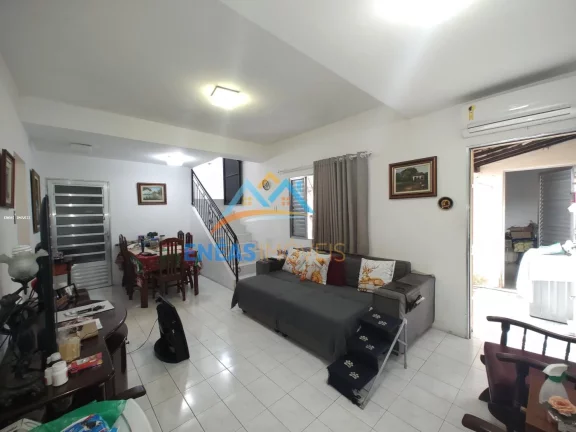 Imagem Casa para Venda em Recife, Prado, 5 dormitórios, 3 banheiros, 1 vaga