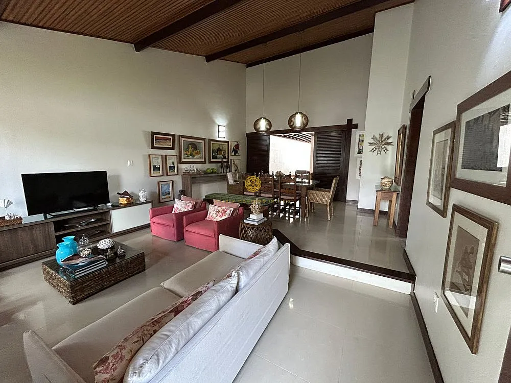 Imagem Casa em Guarajuba, 8 quartos com piscina, perto da praia