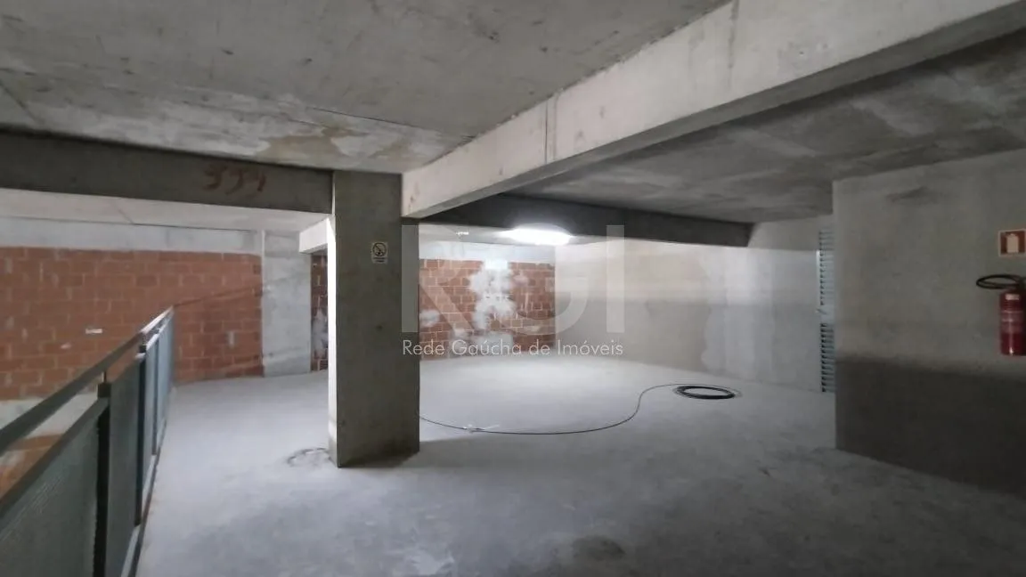 Imagem Loja para Venda - 300m², 0 dormitórios, 5 vagas - Central Parque