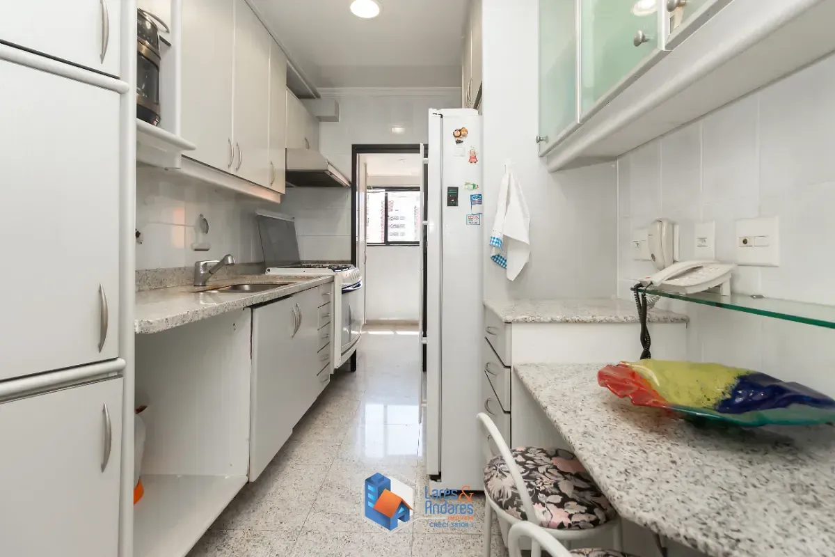 Imagem Cobertura para venda em Moema com 4 quartos, sendo 2 suítes, 206m²