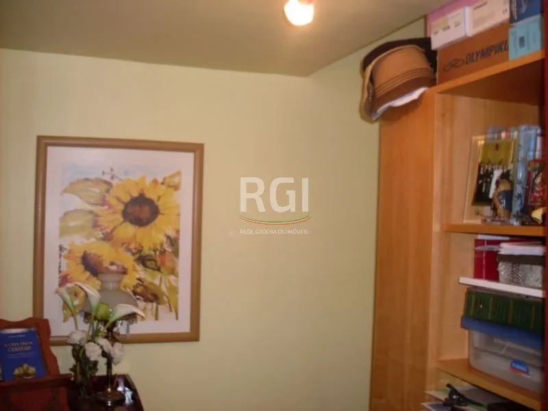 Imagem Casa para Venda - 200m², 4 dormitórios, sendo 1 suites, 4 vagas - Jardim Lindóia