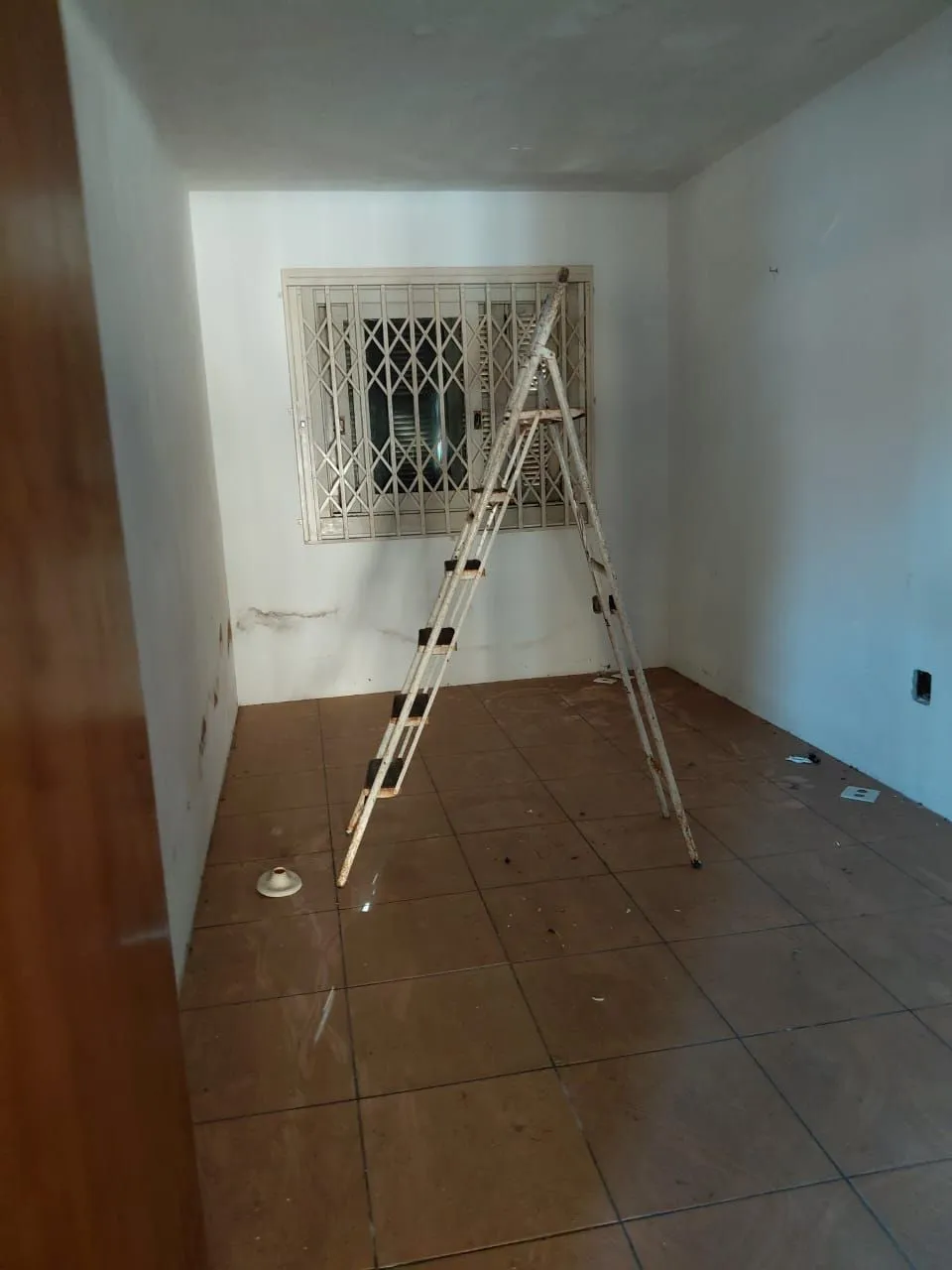 Imagem Ampla casa com pátio Bairro Teresópolis
